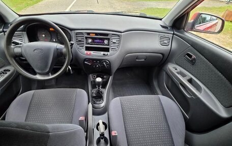 KIA Rio II, 2006 год, 400 000 рублей, 12 фотография