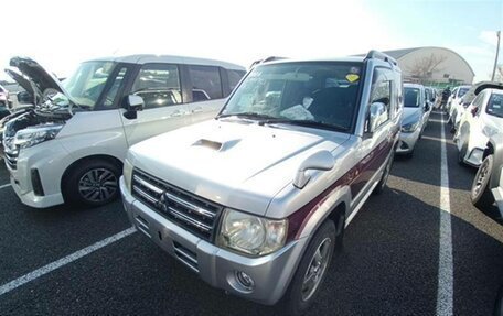 Mitsubishi Pajero Mini II, 2010 год, 712 000 рублей, 2 фотография