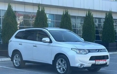 Mitsubishi Outlander III рестайлинг 3, 2013 год, 1 420 000 рублей, 1 фотография