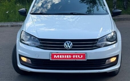 Volkswagen Polo VI (EU Market), 2017 год, 900 000 рублей, 1 фотография
