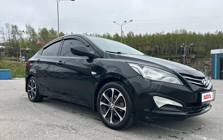 Hyundai Solaris II рестайлинг, 2015 год, 800 000 рублей, 5 фотография