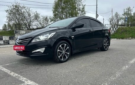Hyundai Solaris II рестайлинг, 2015 год, 800 000 рублей, 4 фотография