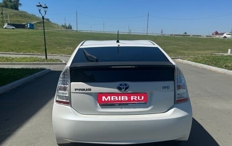 Toyota Prius, 2010 год, 1 330 000 рублей, 3 фотография