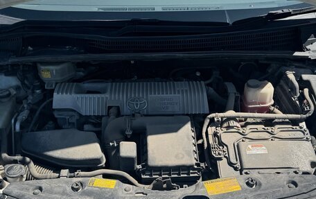 Toyota Prius, 2010 год, 1 330 000 рублей, 13 фотография