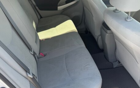 Toyota Prius, 2010 год, 1 330 000 рублей, 5 фотография