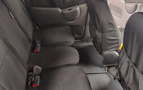 Toyota FunCargo, 2001 год, 400 000 рублей, 7 фотография