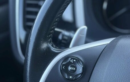 Mitsubishi Outlander III рестайлинг 3, 2013 год, 1 420 000 рублей, 16 фотография