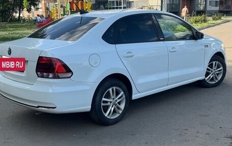 Volkswagen Polo VI (EU Market), 2017 год, 900 000 рублей, 5 фотография