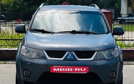 Mitsubishi Outlander III рестайлинг 3, 2007 год, 749 000 рублей, 2 фотография
