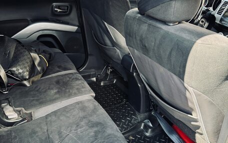 Mitsubishi Outlander III рестайлинг 3, 2007 год, 749 000 рублей, 13 фотография