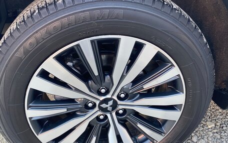 Mitsubishi Outlander III рестайлинг 3, 2018 год, 2 000 000 рублей, 12 фотография