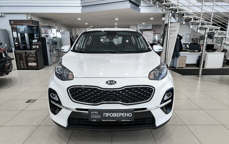 KIA Sportage IV рестайлинг, 2018 год, 2 230 000 рублей, 2 фотография