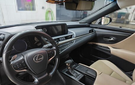 Lexus ES VII, 2019 год, 3 690 000 рублей, 17 фотография