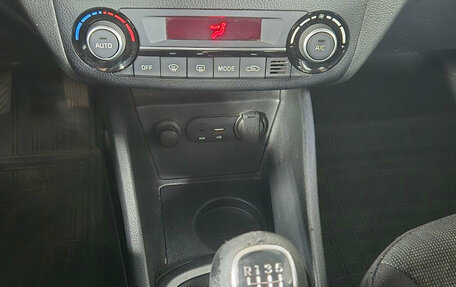 KIA Rio III рестайлинг, 2015 год, 899 000 рублей, 14 фотография