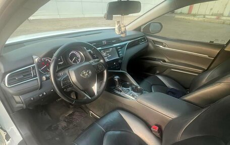 Toyota Camry, 2019 год, 2 570 000 рублей, 9 фотография