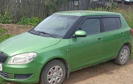 Skoda Fabia II, 2011 год, 430 000 рублей, 2 фотография