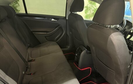 Volkswagen Jetta VI, 2012 год, 1 050 000 рублей, 10 фотография
