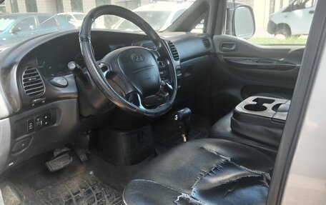 Hyundai H-1 II рестайлинг, 2006 год, 420 000 рублей, 9 фотография