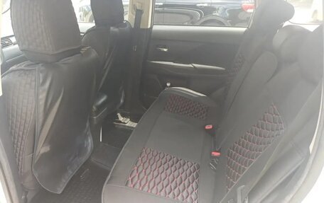 Mitsubishi Outlander III рестайлинг 3, 2018 год, 1 520 000 рублей, 7 фотография