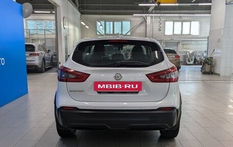 Nissan Qashqai, 2019 год, 2 132 000 рублей, 6 фотография