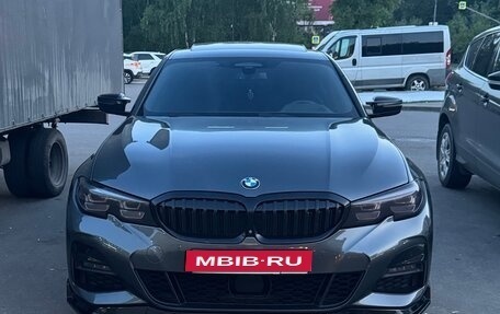 BMW 3 серия, 2020 год, 3 300 000 рублей, 1 фотография