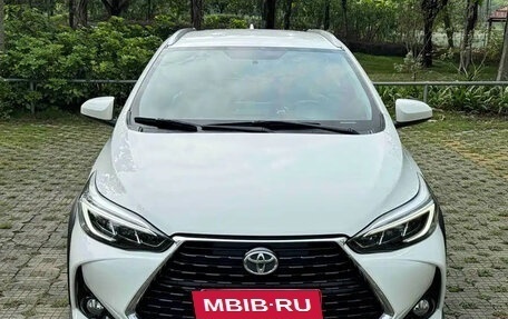 Toyota Yaris XP150 рестайлинг, 2023 год, 1 130 000 рублей, 2 фотография