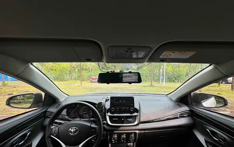Toyota Yaris XP150 рестайлинг, 2023 год, 1 130 000 рублей, 8 фотография