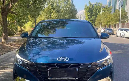 Hyundai Elantra, 2023 год, 1 250 000 рублей, 2 фотография