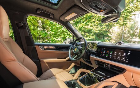 Porsche Cayenne III, 2024 год, 23 000 000 рублей, 15 фотография