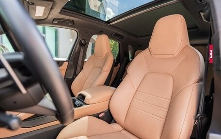 Porsche Cayenne III, 2024 год, 23 000 000 рублей, 19 фотография