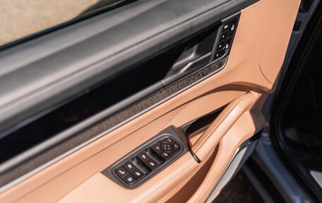 Porsche Cayenne III, 2024 год, 23 000 000 рублей, 28 фотография