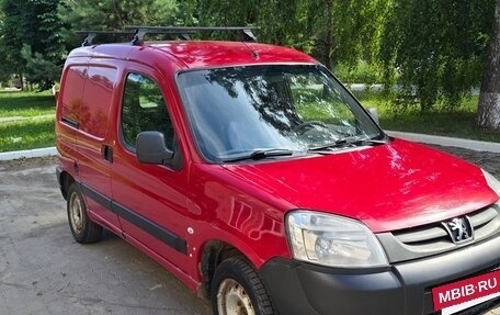 Peugeot Partner II рестайлинг 2, 2010 год, 235 000 рублей, 2 фотография
