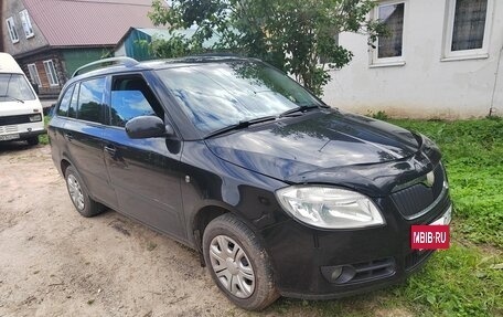 Skoda Fabia II, 2009 год, 440 000 рублей, 3 фотография