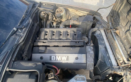 BMW 5 серия, 1989 год, 370 000 рублей, 3 фотография