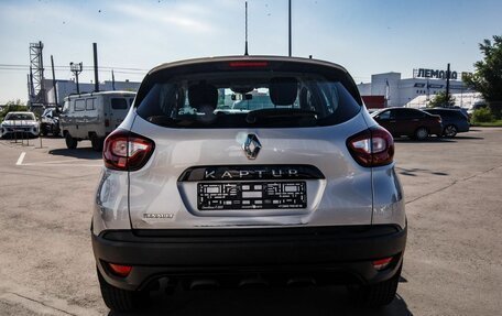 Renault Kaptur I рестайлинг, 2018 год, 1 100 000 рублей, 8 фотография