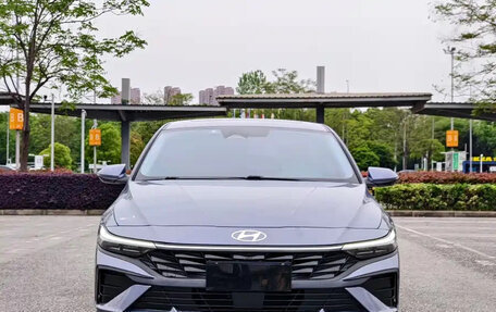 Hyundai Elantra, 2023 год, 1 290 000 рублей, 2 фотография