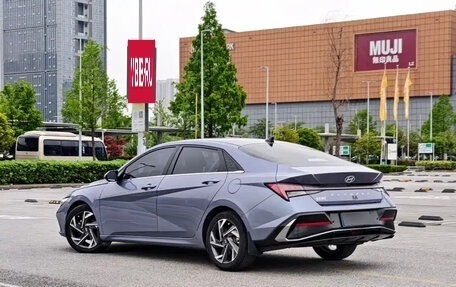 Hyundai Elantra, 2023 год, 1 290 000 рублей, 4 фотография