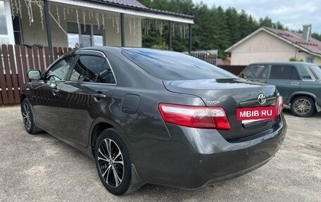 Toyota Camry, 2008 год, 960 000 рублей, 4 фотография