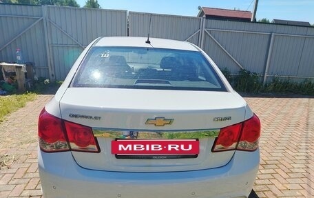 Chevrolet Cruze II, 2012 год, 670 000 рублей, 3 фотография