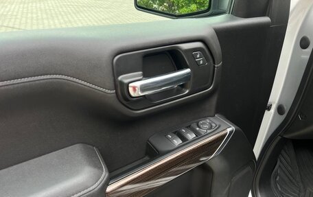 Chevrolet Silverado, 2021 год, 6 500 000 рублей, 18 фотография