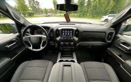 Chevrolet Silverado, 2021 год, 6 500 000 рублей, 27 фотография