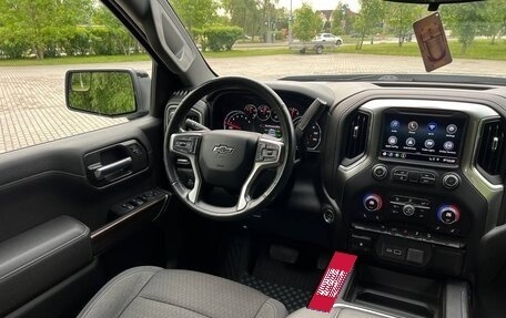 Chevrolet Silverado, 2021 год, 6 500 000 рублей, 26 фотография