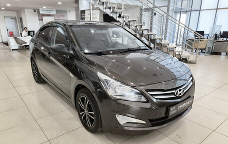 Hyundai Solaris II рестайлинг, 2015 год, 849 000 рублей, 3 фотография