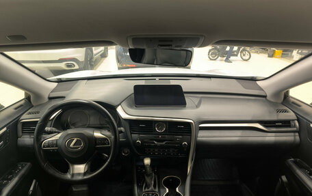 Lexus RX IV рестайлинг, 2019 год, 4 090 000 рублей, 17 фотография