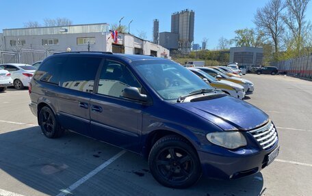 Chrysler Town & Country IV, 2002 год, 450 000 рублей, 1 фотография