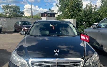 Mercedes-Benz E-Класс, 2013 год, 1 700 000 рублей, 1 фотография