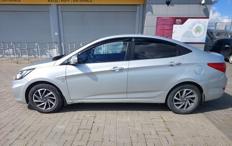 Hyundai Solaris II рестайлинг, 2012 год, 800 000 рублей, 4 фотография
