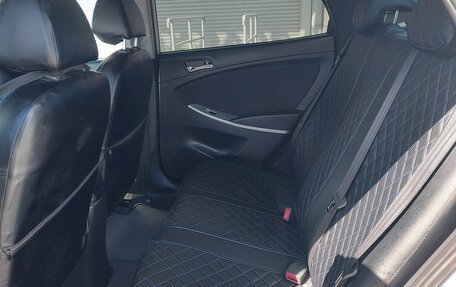 Hyundai Solaris II рестайлинг, 2012 год, 800 000 рублей, 10 фотография