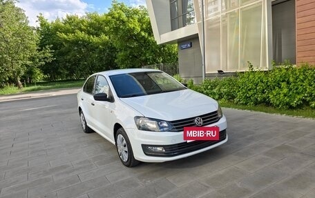 Volkswagen Polo VI (EU Market), 2019 год, 1 050 000 рублей, 2 фотография