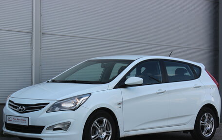 Hyundai Solaris II рестайлинг, 2015 год, 997 000 рублей, 5 фотография